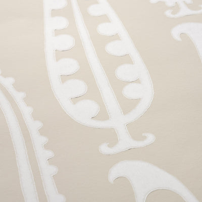 SCHUMACHER WALLCOVERING -PAISLEY PEAS-5015382
