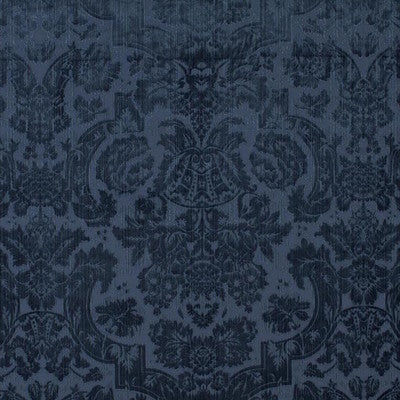 RALPH LAUREN, a selection of fabrics such as velvet, damask, cotton, silk, linen and sheers.